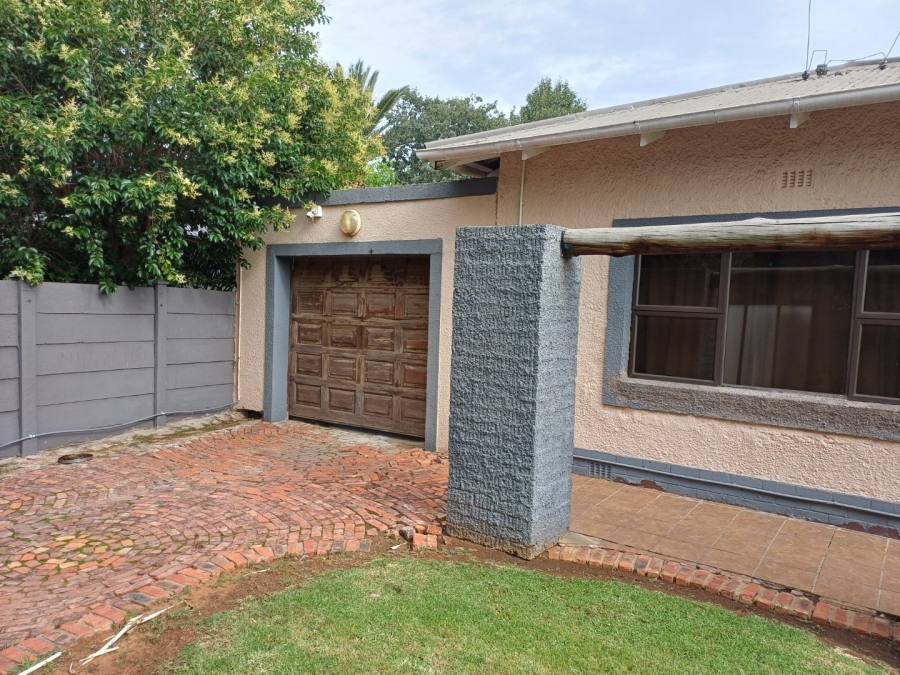 5 Bedroom Property for Sale in Park West Free State